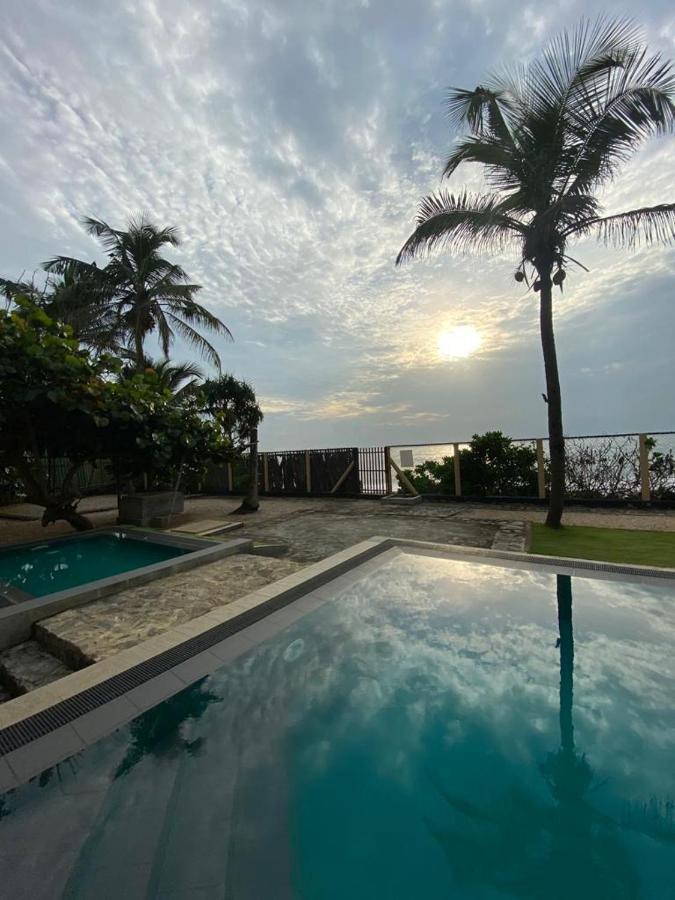 Reef Bungalow Hotel Pamunugama Экстерьер фото