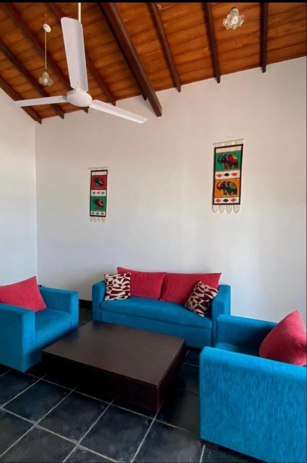 Reef Bungalow Hotel Pamunugama Экстерьер фото