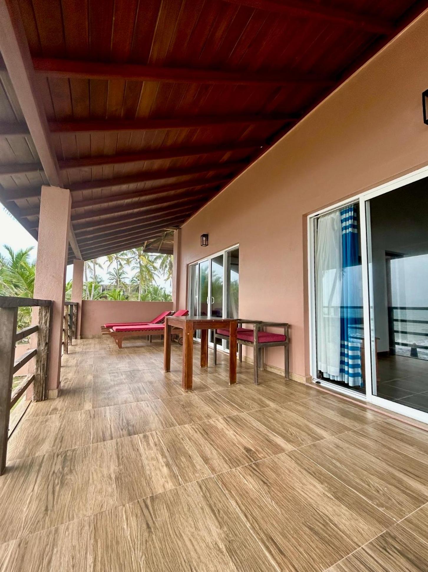 Reef Bungalow Hotel Pamunugama Экстерьер фото