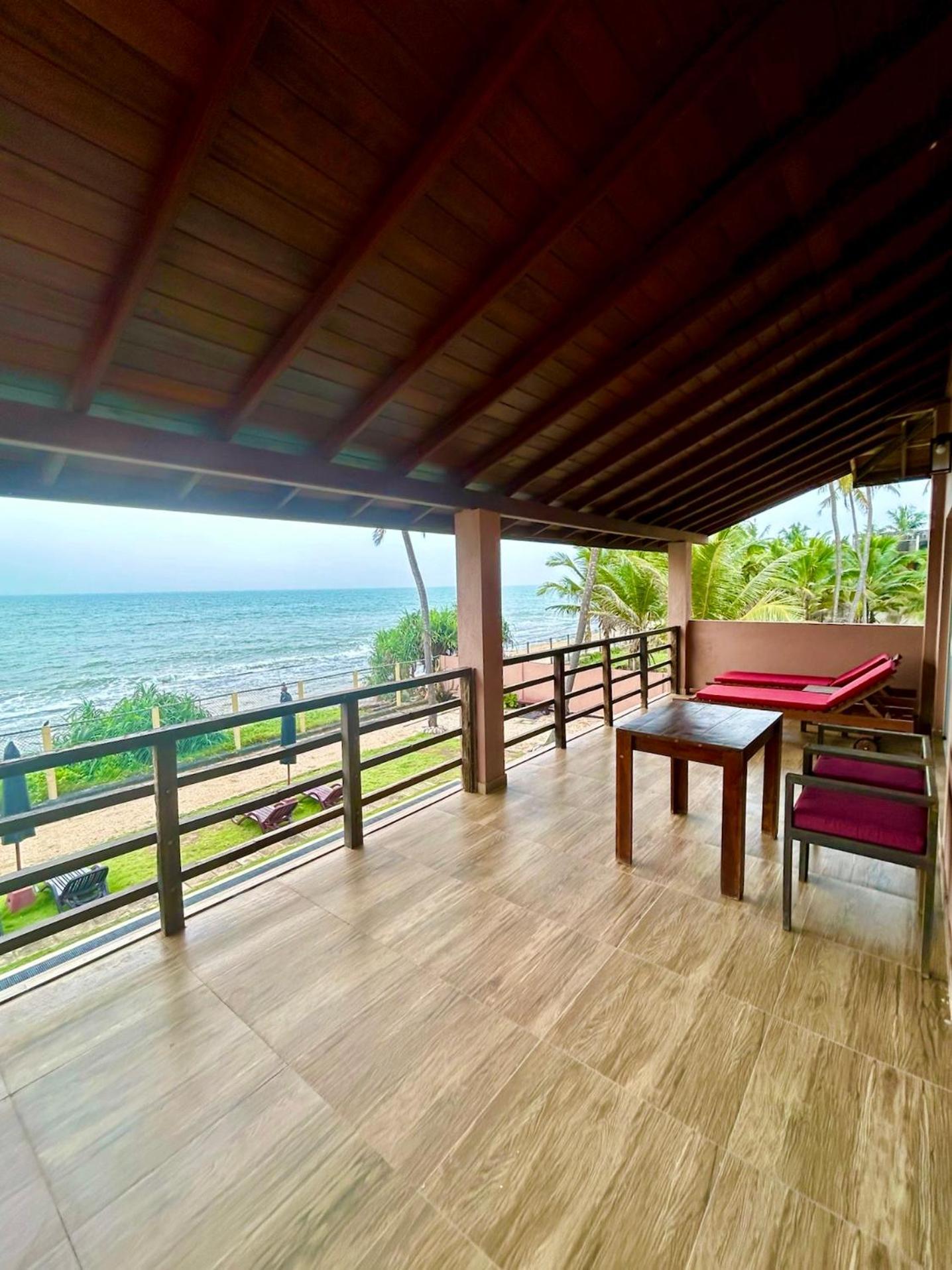 Reef Bungalow Hotel Pamunugama Экстерьер фото